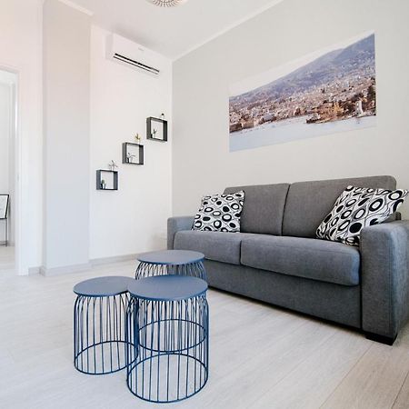 Bright Home - The House Of Travelers Como Exteriör bild