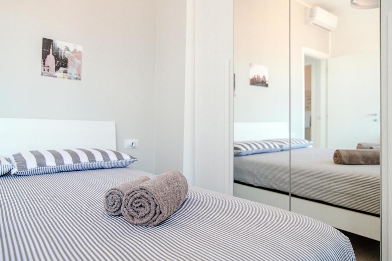Bright Home - The House Of Travelers Como Exteriör bild