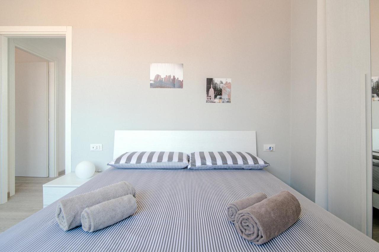 Bright Home - The House Of Travelers Como Exteriör bild