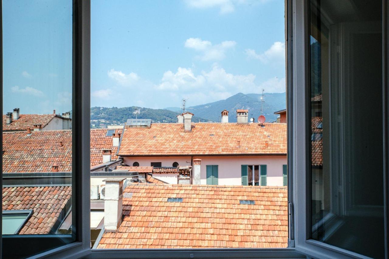 Bright Home - The House Of Travelers Como Exteriör bild